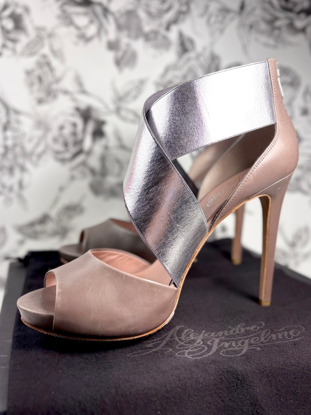 Alejandro Ingelmo Matinee Taupe Gray Leather & Silver Strap 120mm Heels, Sz 11 - Picture 2 of 7